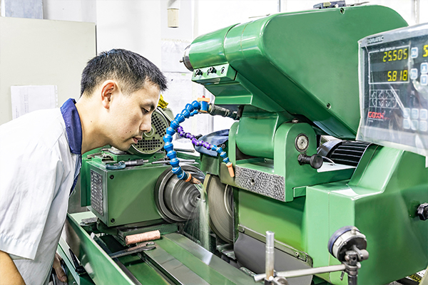 CNC、旋盤、研削盤